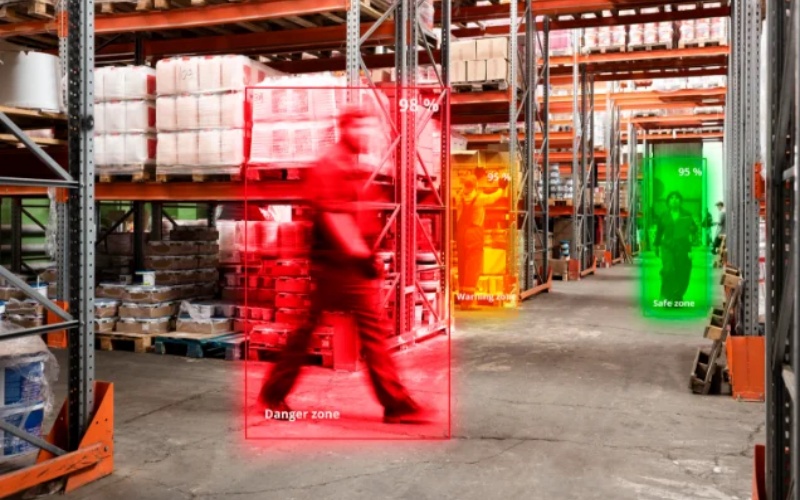 Forklift ai collision avoidance system with 720p bsd camera Forklift ai collision avoidance system with 720p bsd camera