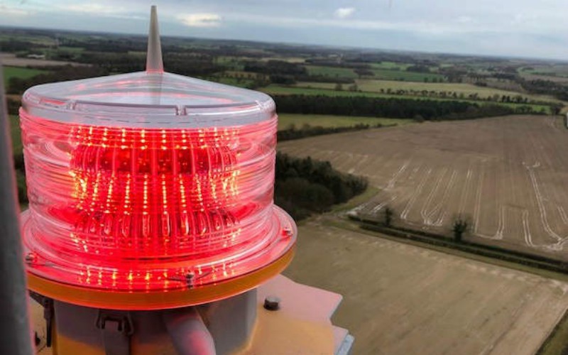 TOPTREE High Visibility LED Solar Aviation Obstruction Light Obstacle Warning Lights for Building Tower TOPTREE High Visibility LED Solar Aviation Obstruction Light Obstacle Warning Lights for Building Tower