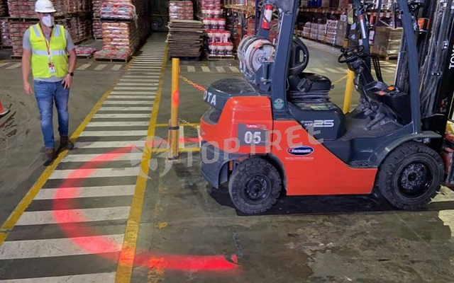 LED approach warning light for forklift