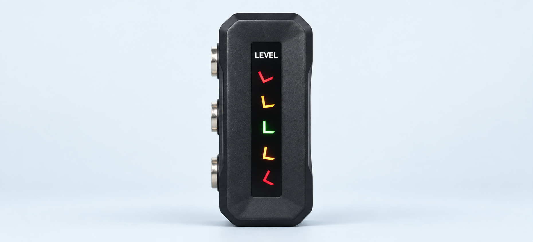 Five-position forklift level indicator display using red, amber, green, amber, and red